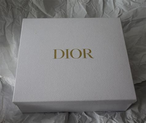 dior white box
